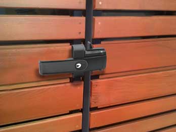 lokklatch magnetic installed on a gate
